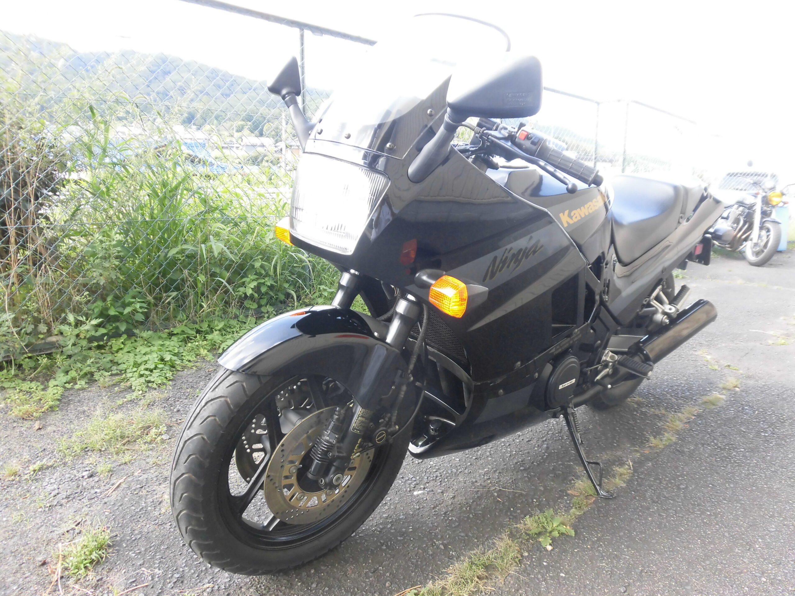 KAWASAKI 中古車 GPZ400R Ninja 実動、検なし 走行8400km フルオリジナル フルノーマル 昭和62年式  モデルコードZX400-D3 GPZ | 新車大型二輪 中型二輪だけでなく、中古原付からスクーターまで販売。三重県名張市Empty