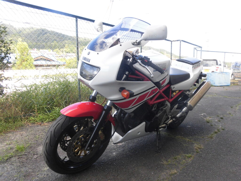 中古車　YAMAHA TRX850ストロボライン、クレバーウルフ製アンダーカウル、MRAスクリーン、POSHリミッターカットETC付き 検10年5月 47,748km　
