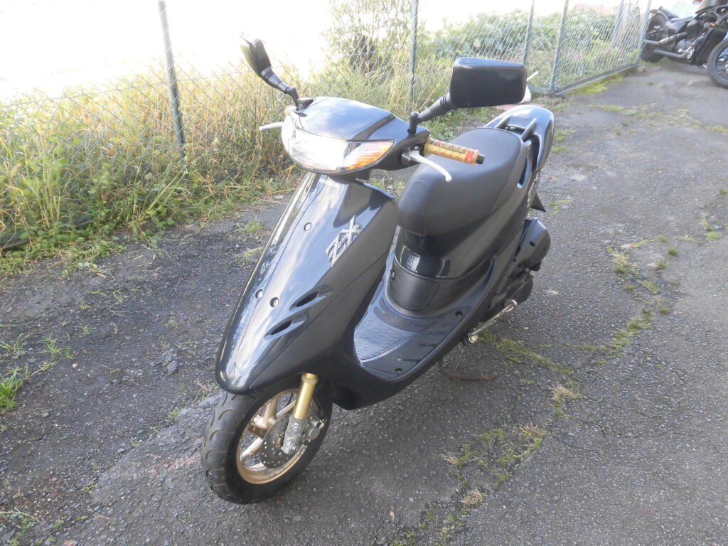 中古 HONDA Live DIO ZX 機種コード SK50MM2-V タイプ5J 原付　最終モデル　新品タイヤ付き AF35 実走行1,299km ワンオーナー車　